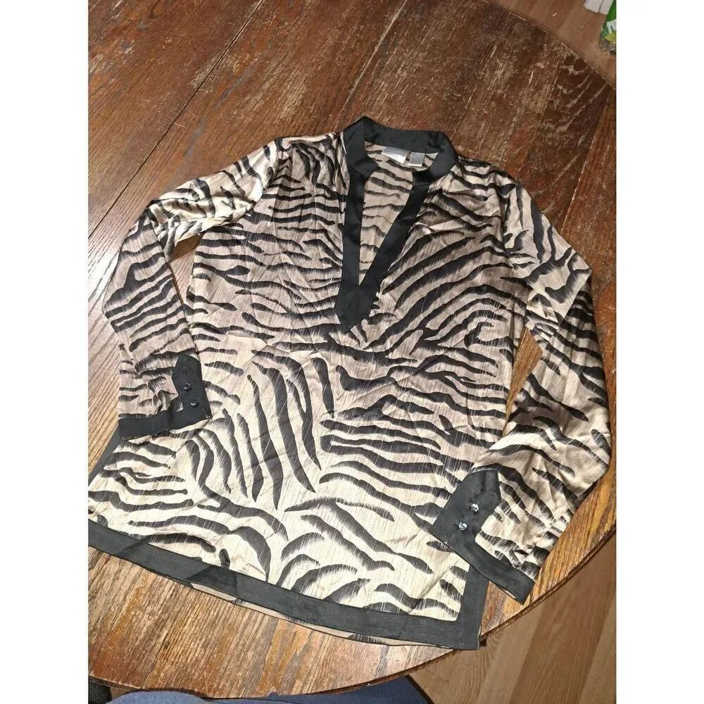 Small Size 4 Chicos 0 Black Gold Deep VNeck Pullover Animal Print Silk Blouse